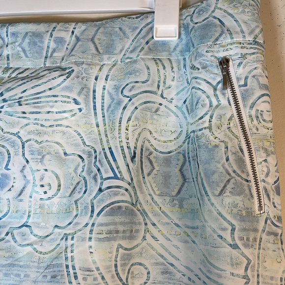 NWT. Zenergy by Chico’s 3 (US 16) Neema Sunwash Print Skort. - Picture 6 of 12